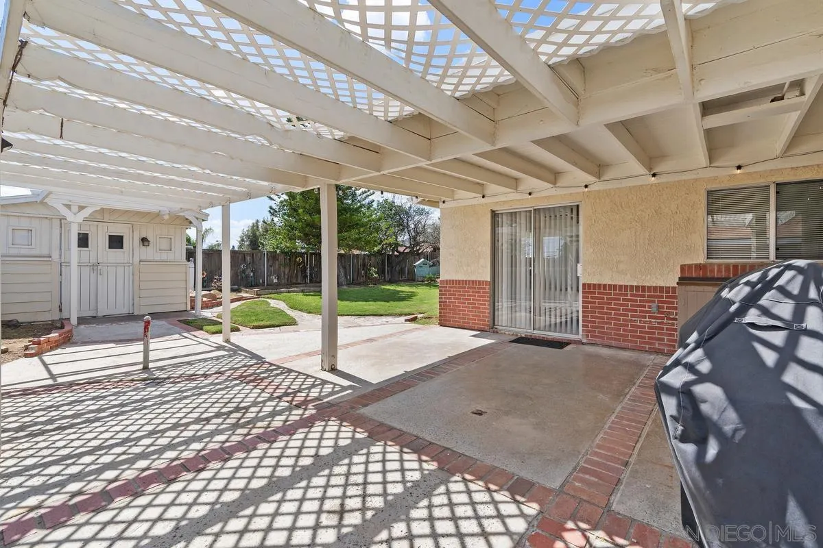 Riverside, California 92505, United States, 3 Bedrooms Bedrooms, ,2 BathroomsBathrooms,Residential,Active,99266