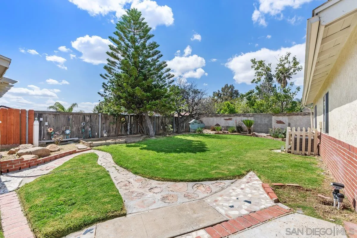 Riverside, California 92505, United States, 3 Bedrooms Bedrooms, ,2 BathroomsBathrooms,Residential,Active,99266