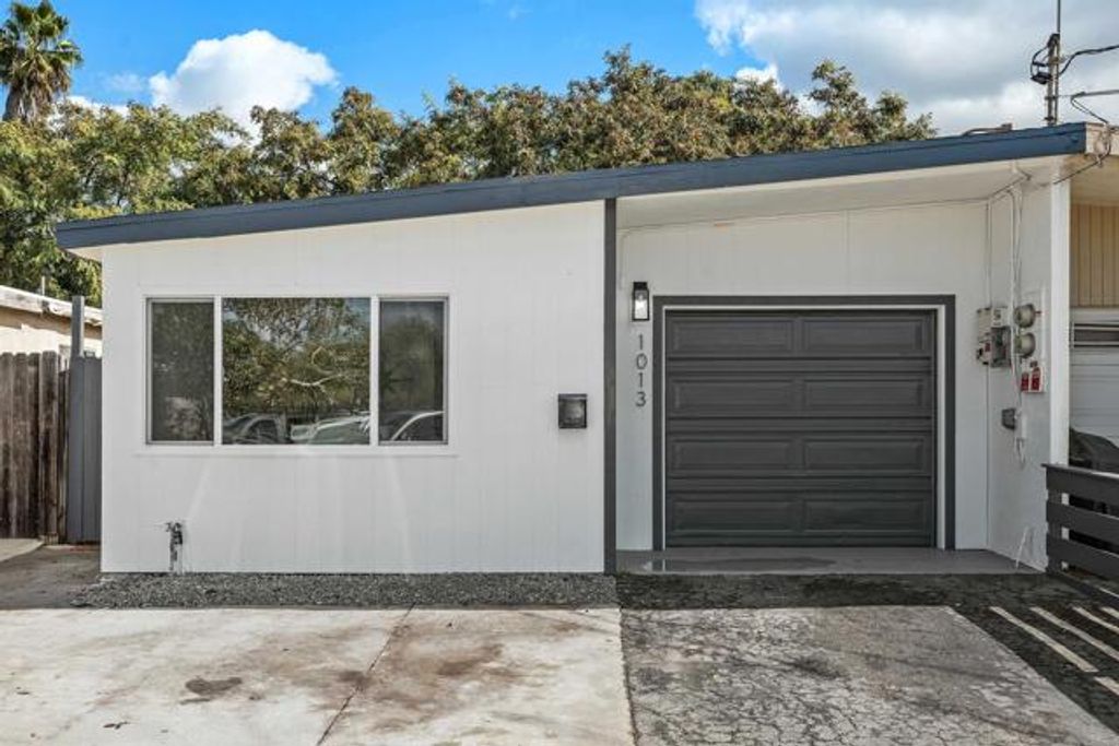 Photo for 1013 Bartlett Avenue, Vista, CA 92084 (MLS # NDP2400895)