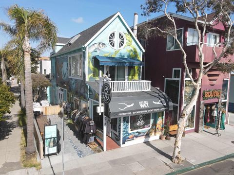 3719  Mission Boulevard San Diego CA 92109