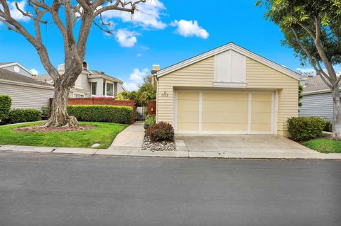 7135  Lantana Ter Carlsbad CA 92011