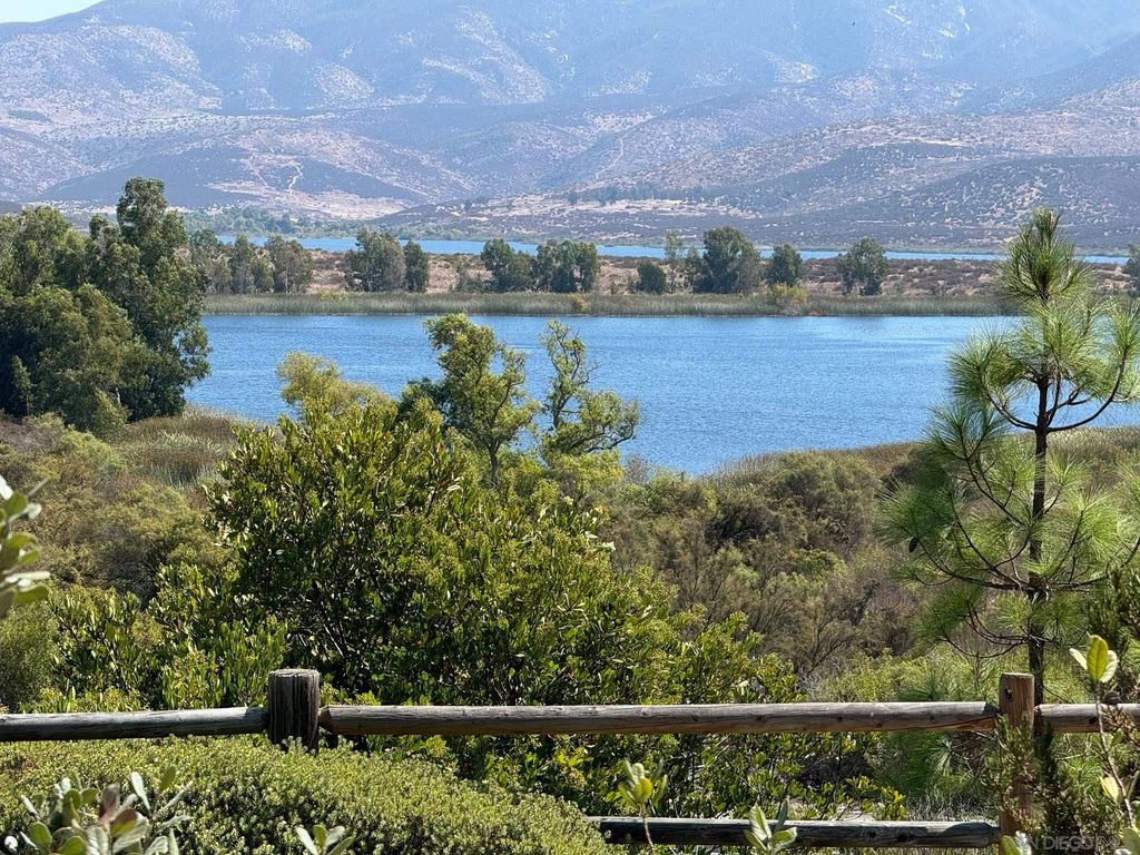 Photo of 1328 N Paradise Ridge Way, Chula Vista, CA 91915 (MLS # 250029879)