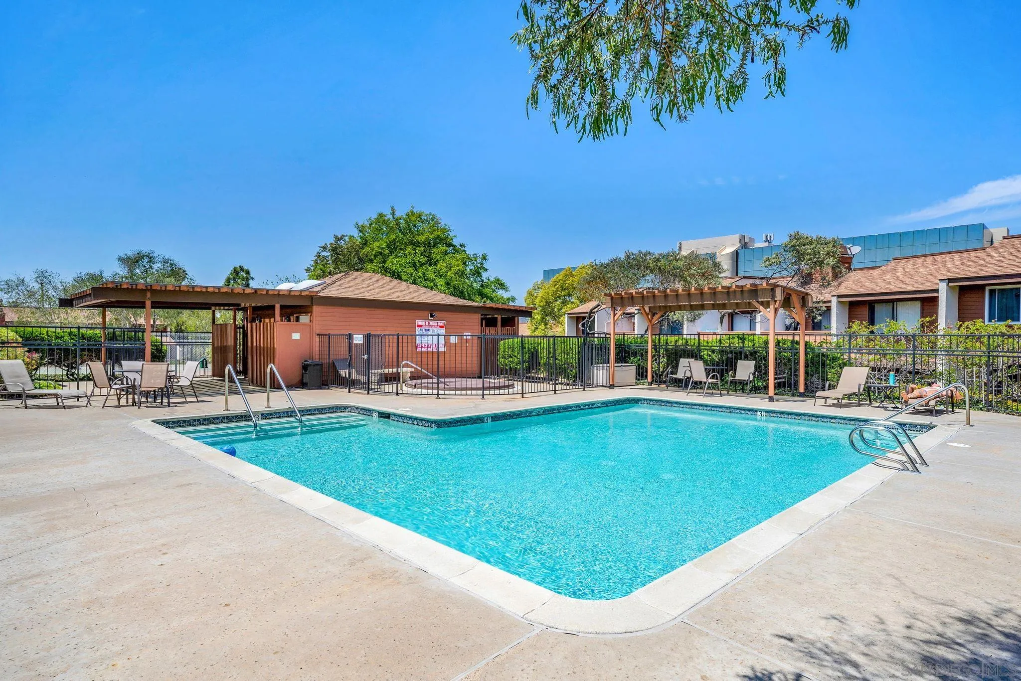 La Mesa, California 91942, United States, 2 Bedrooms Bedrooms, ,3 BathroomsBathrooms,Residential,Active,120390