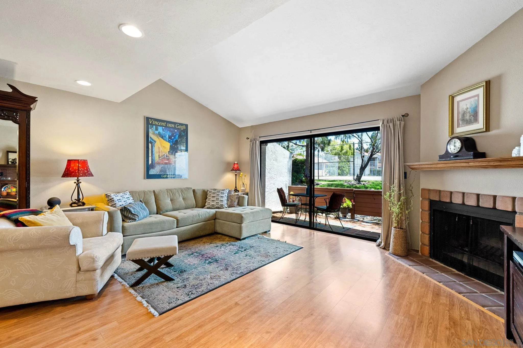 La Mesa, California 91942, United States, 2 Bedrooms Bedrooms, ,3 BathroomsBathrooms,Residential,Active,120390