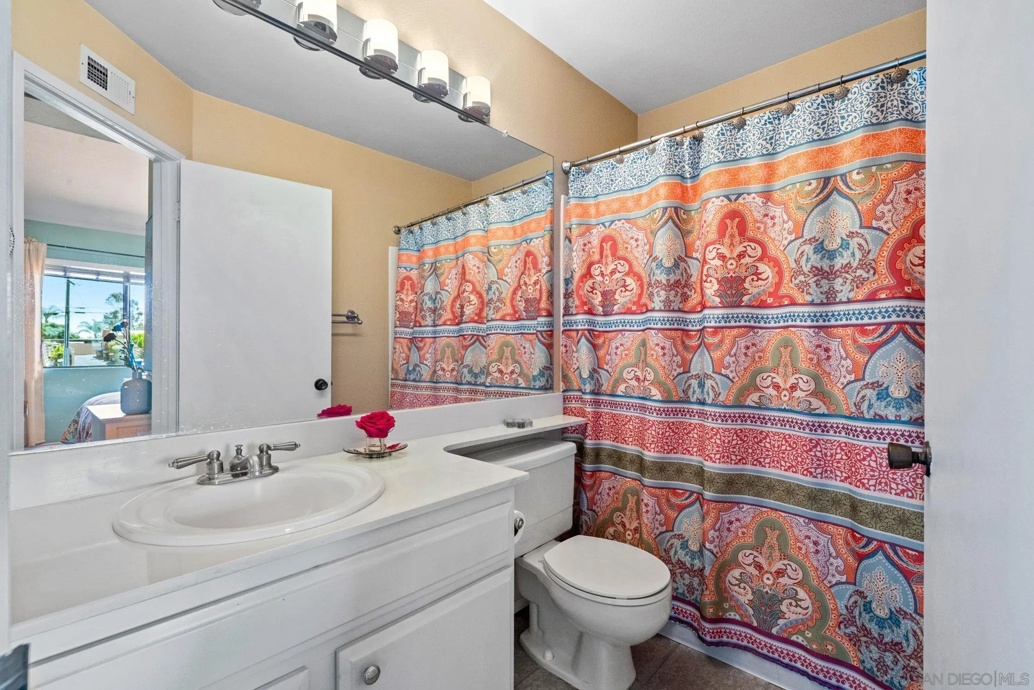 La Mesa, California 91942, United States, 2 Bedrooms Bedrooms, ,3 BathroomsBathrooms,Residential,Active,120390