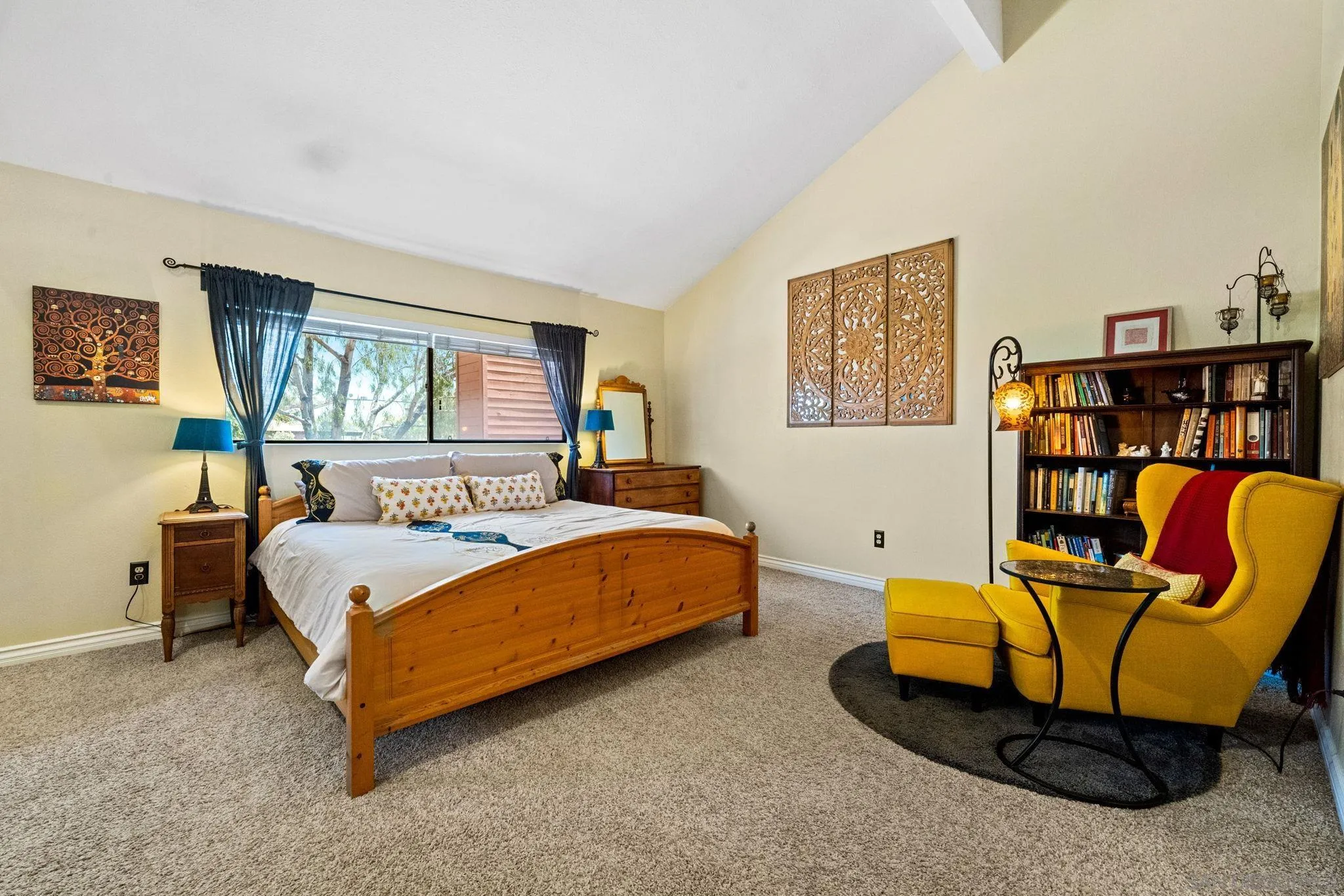 La Mesa, California 91942, United States, 2 Bedrooms Bedrooms, ,3 BathroomsBathrooms,Residential,Active,120390