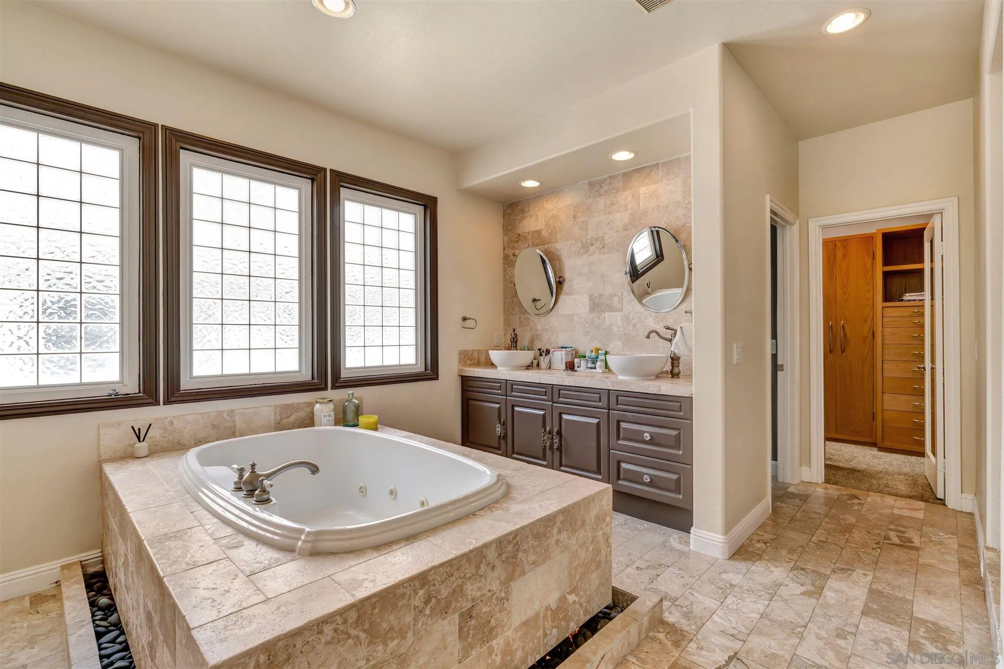 San Diego, California 92130, United States, 5 Bedrooms Bedrooms, ,5 BathroomsBathrooms,Residential,Active,11225