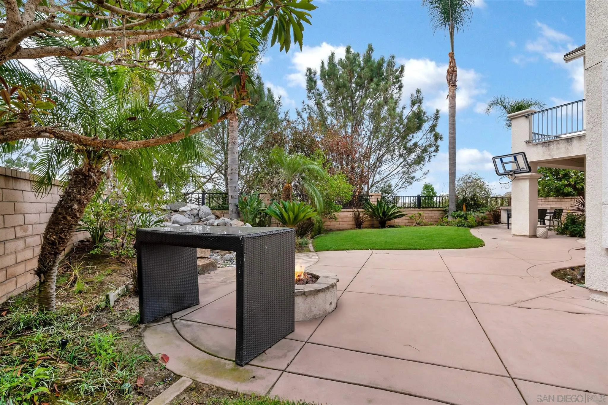 San Diego, California 92130, United States, 5 Bedrooms Bedrooms, ,5 BathroomsBathrooms,Residential,Active,11225