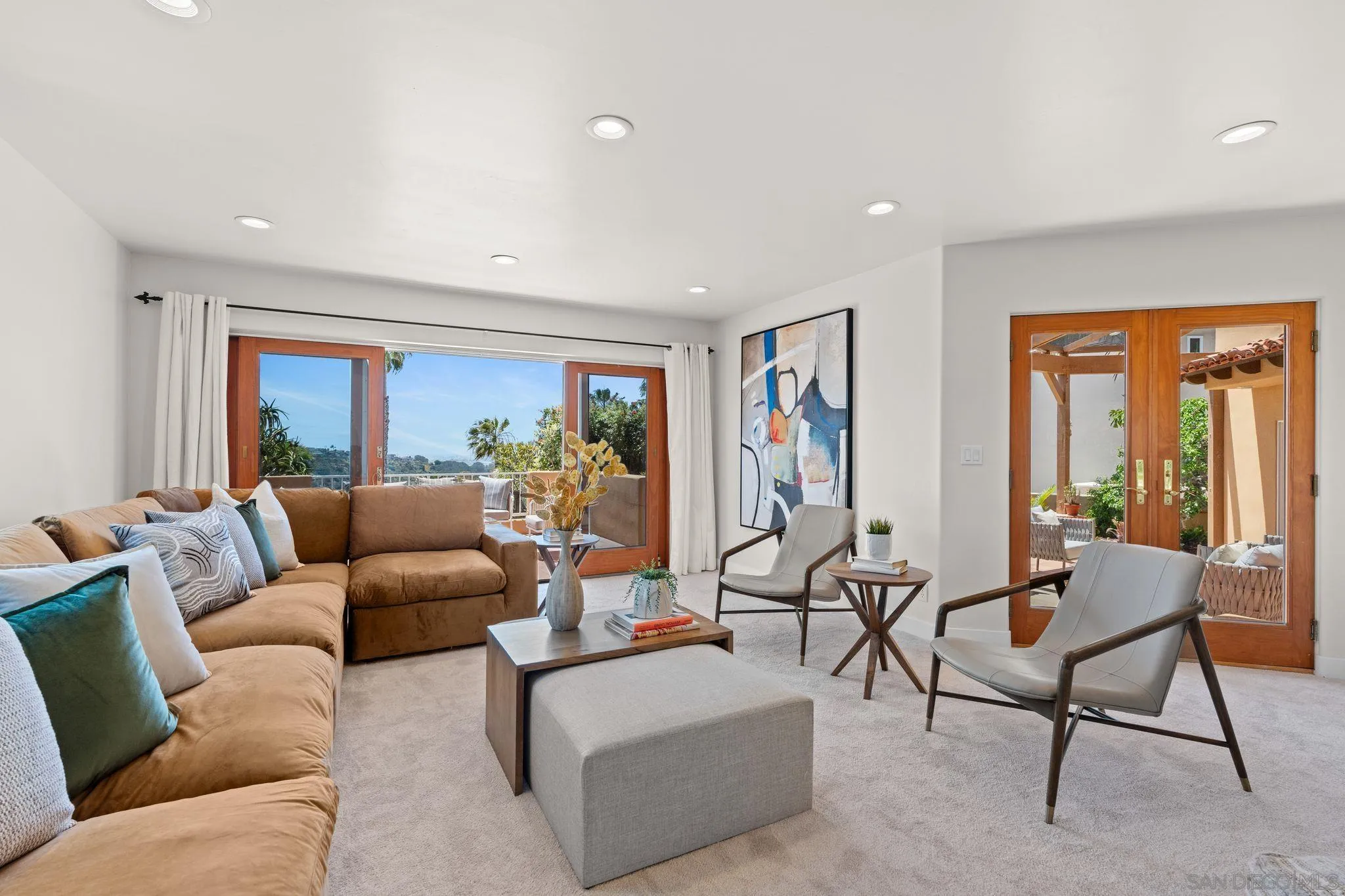 San Diego, California 92110, United States, 4 Bedrooms Bedrooms, ,3 BathroomsBathrooms,Residential,Active,127893