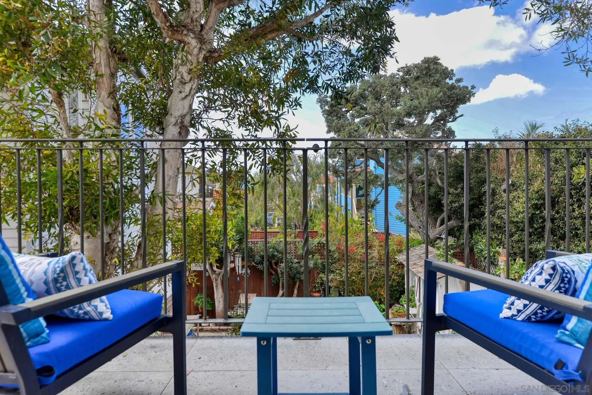 La Jolla, California 92037, United States, 4 Bedrooms Bedrooms, ,4 BathroomsBathrooms,Residential,Pending,3135