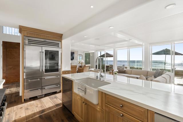 2418 Ocean Front