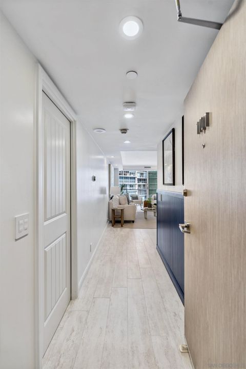 1810  Avenida Del Mundo  1101 Coronado CA 92118