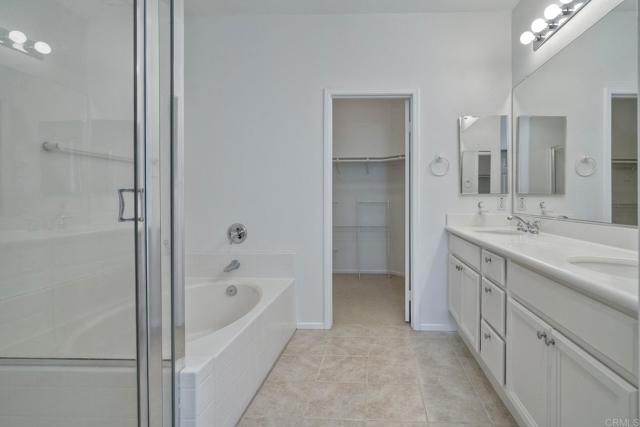 1769 Nerine Way