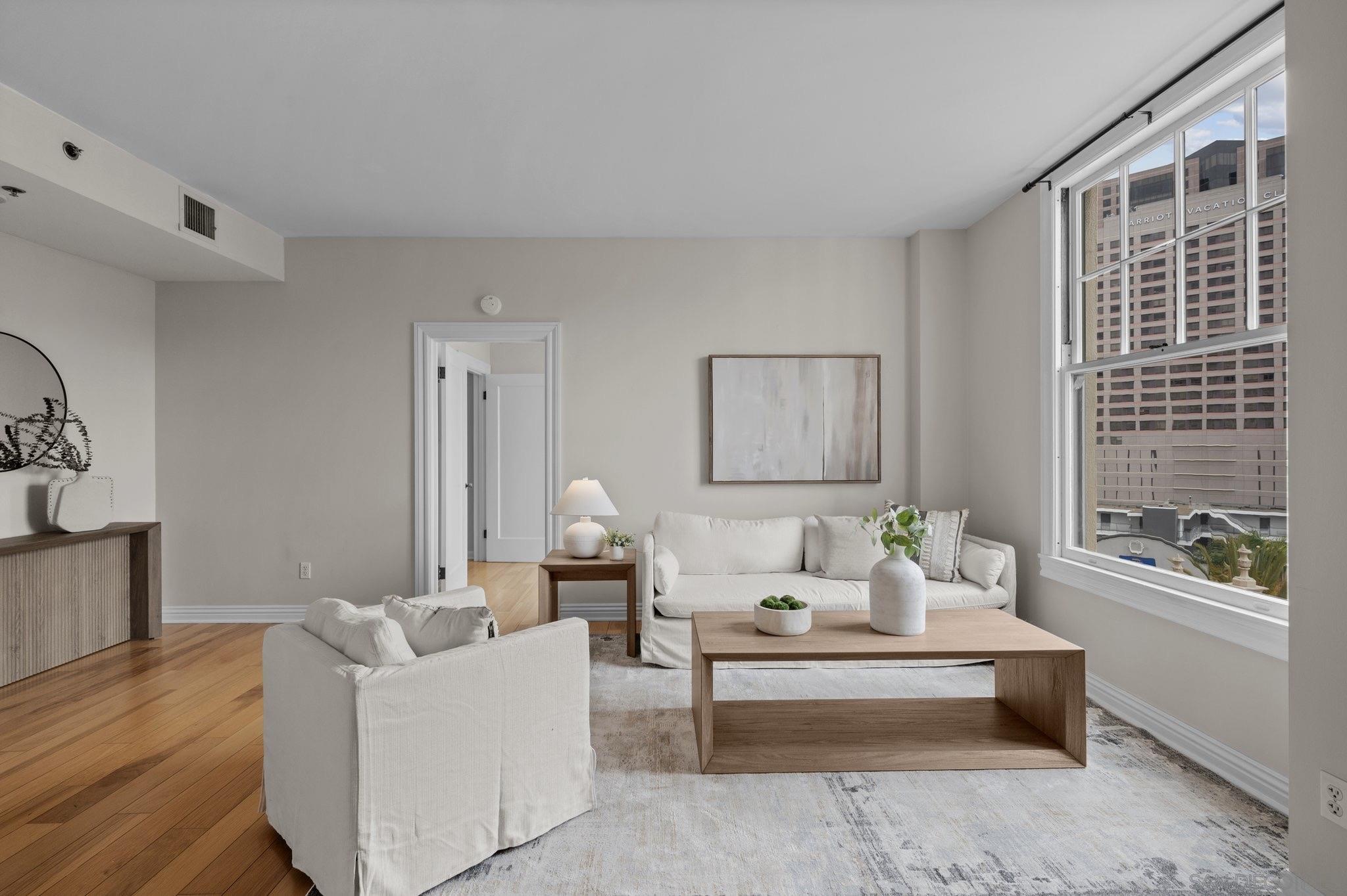 702  Ash St.  401