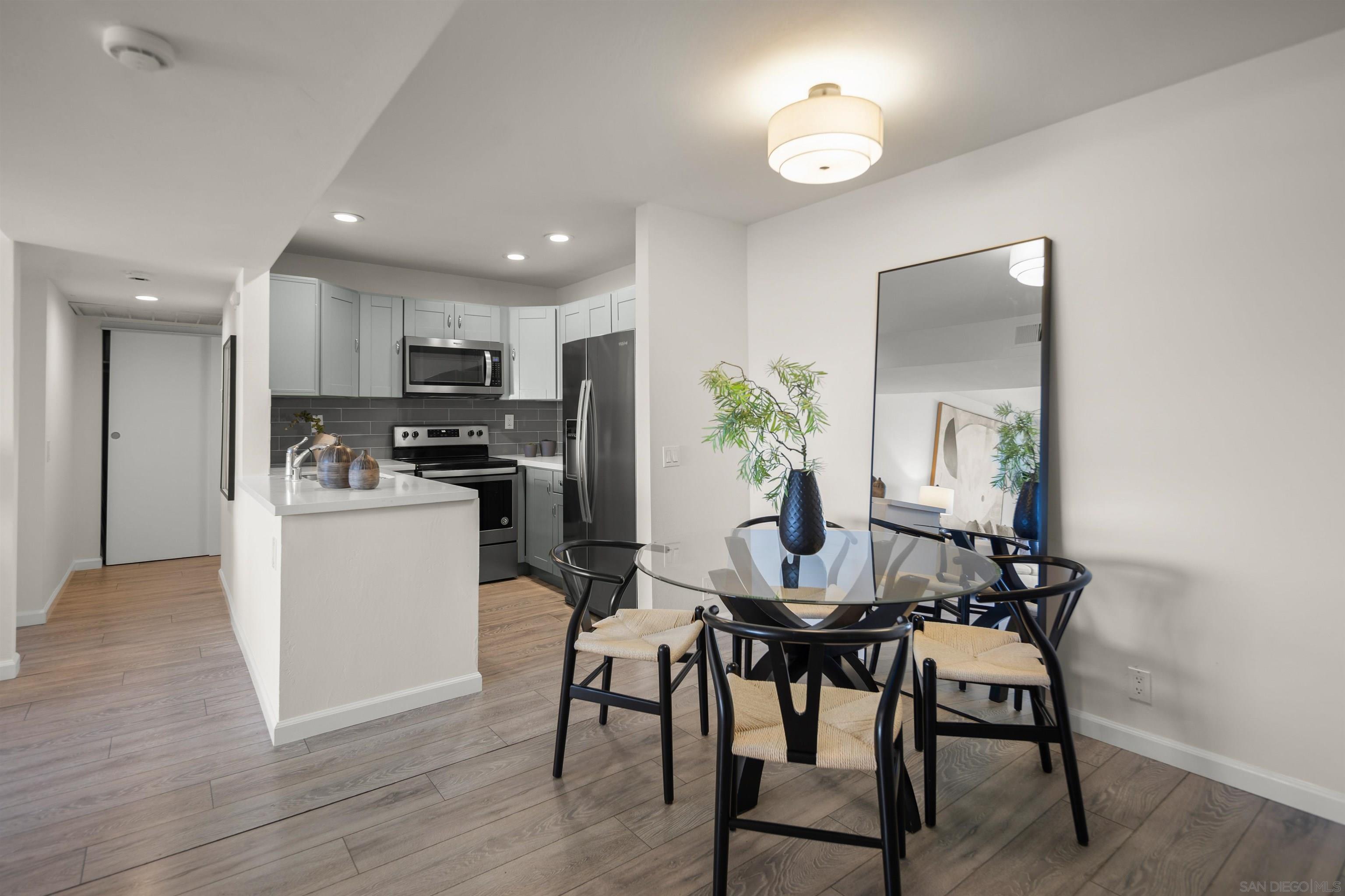 4545 Arizona St 308