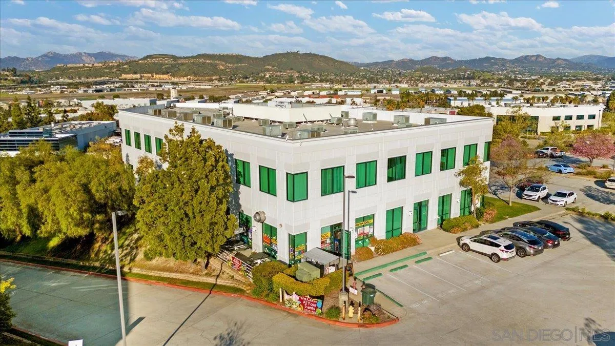 El Cajon, California 92020, United States, ,Commercial,Active,106718