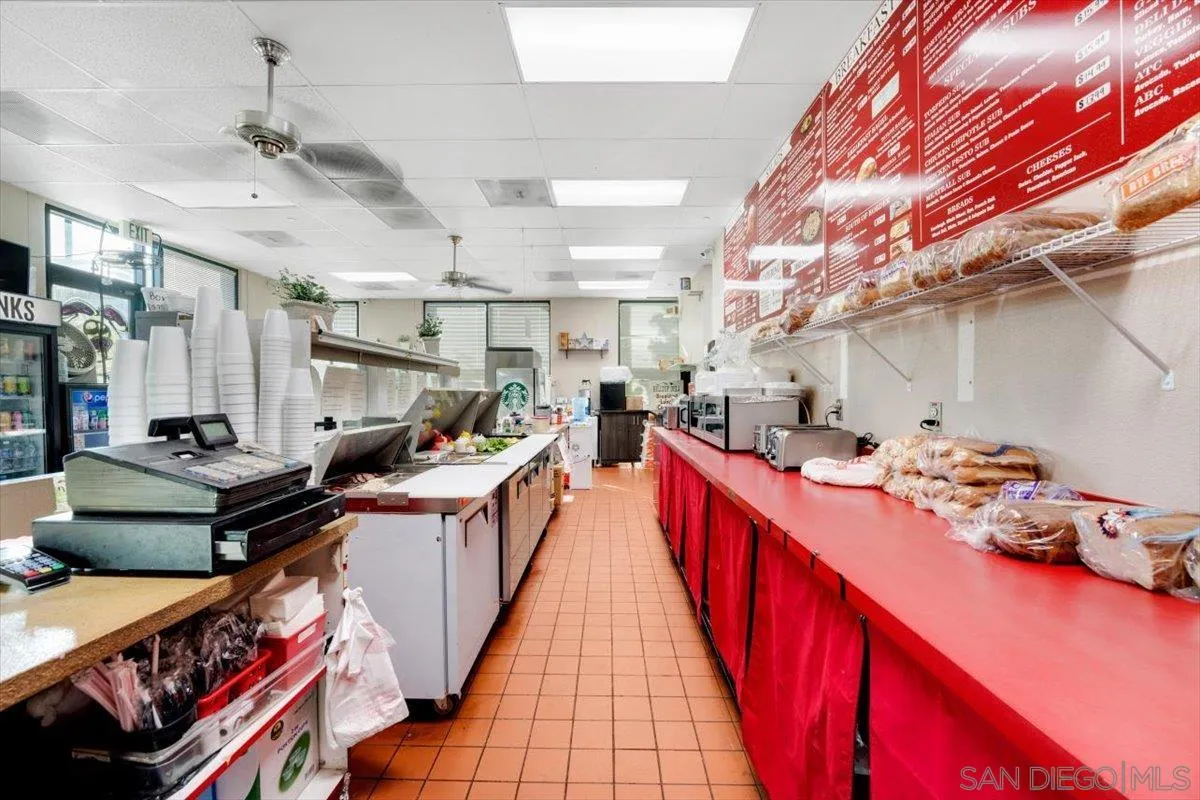 El Cajon, California 92020, United States, ,Commercial,Active,106718