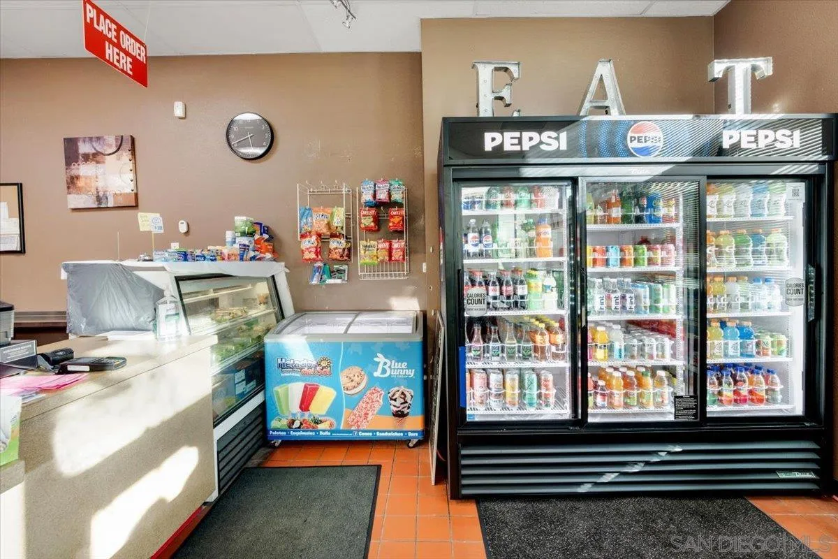 El Cajon, California 92020, United States, ,Commercial,Active,106718