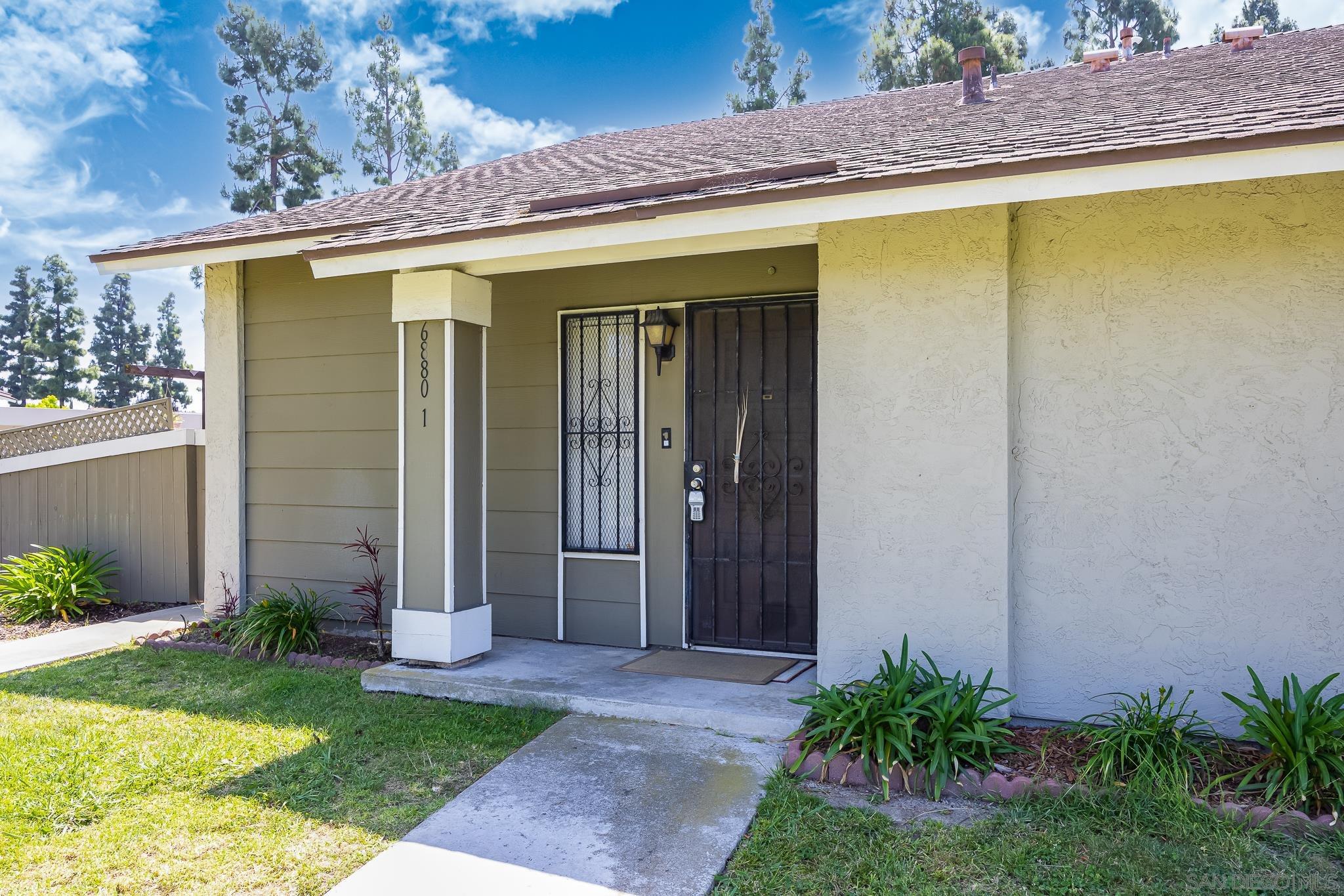 6880 Bear River Row 1