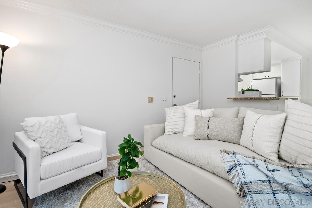 223 Woodland Pkwy 160