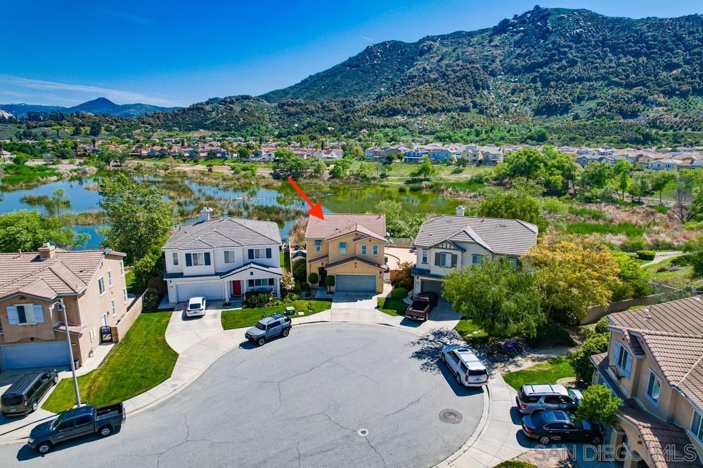 4017 Lake Shore Lane