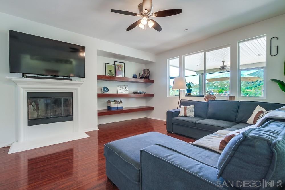 4017 Lake Shore Lane