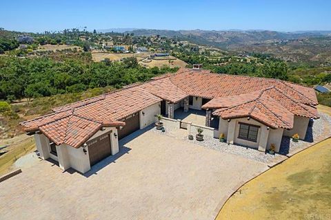 1010 Willowcreek Lane Fallbrook CA 92028