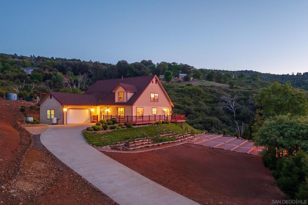 Photo of 16913 Harrison Park Trl, Julian, CA 92036 (MLS # 250027280)
