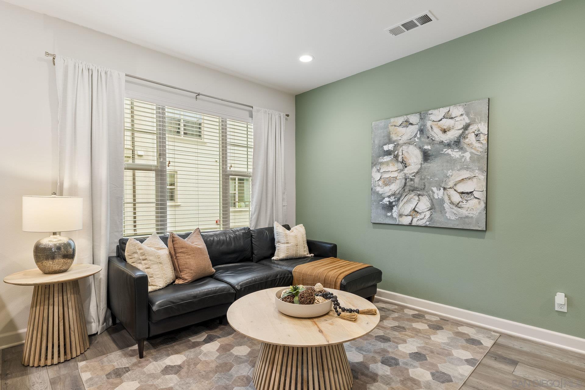 145 Lazurite Rd