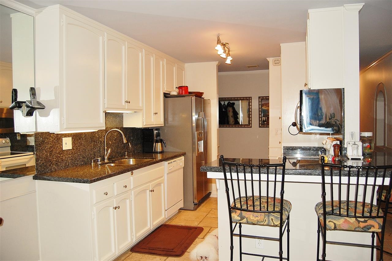 909 Coast Boulevard 2