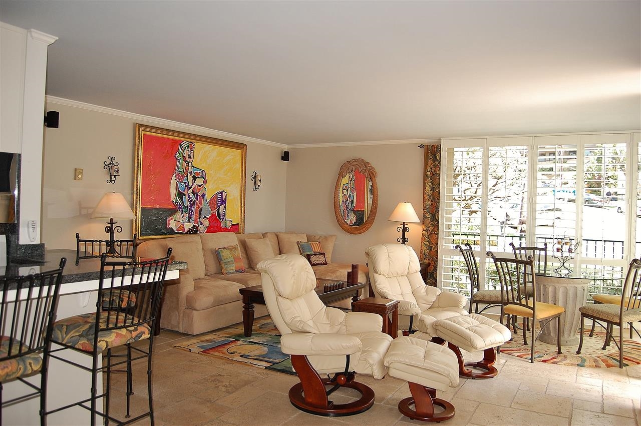 909 Coast Boulevard 2