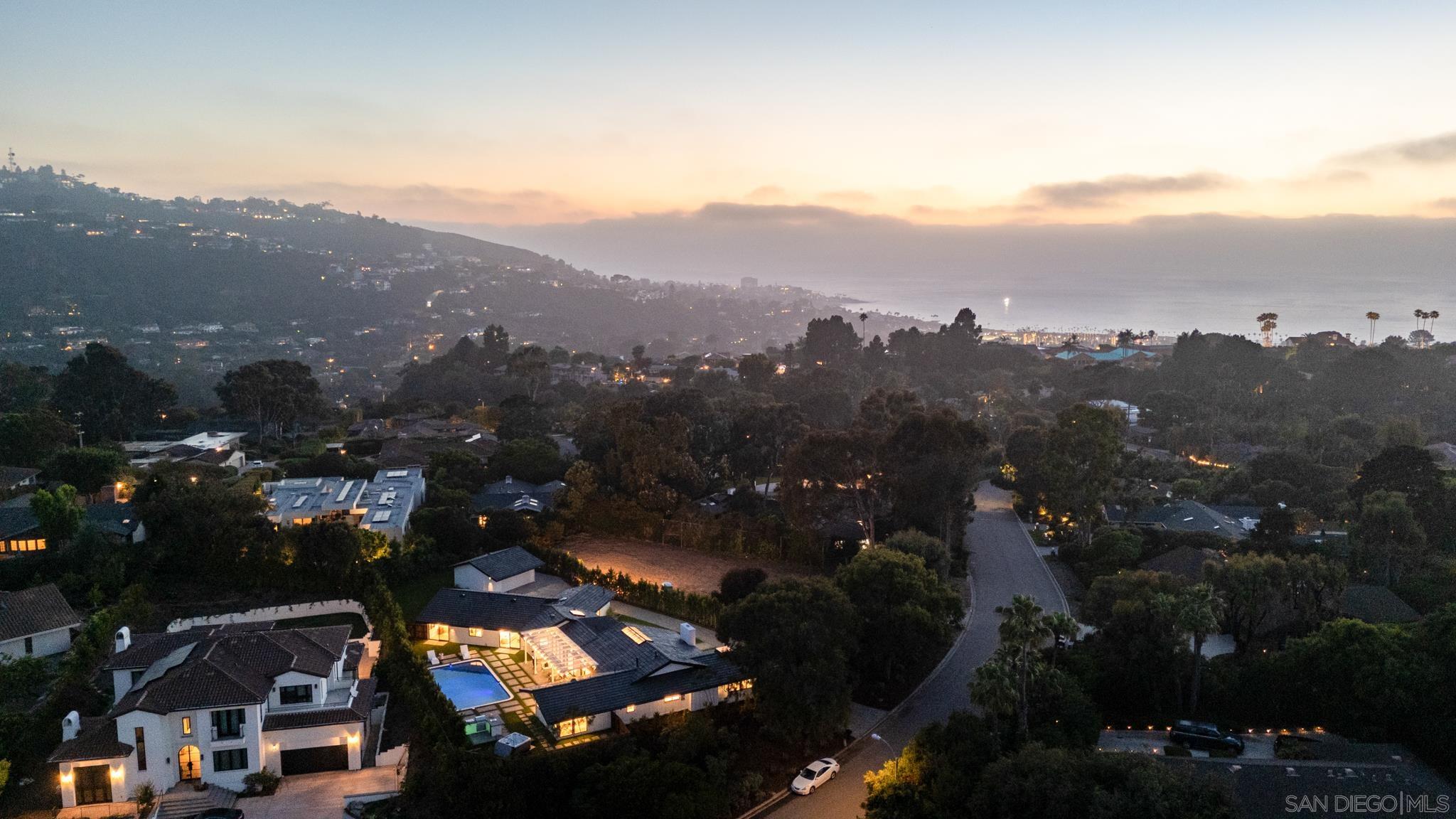 2975 Woodford Drive