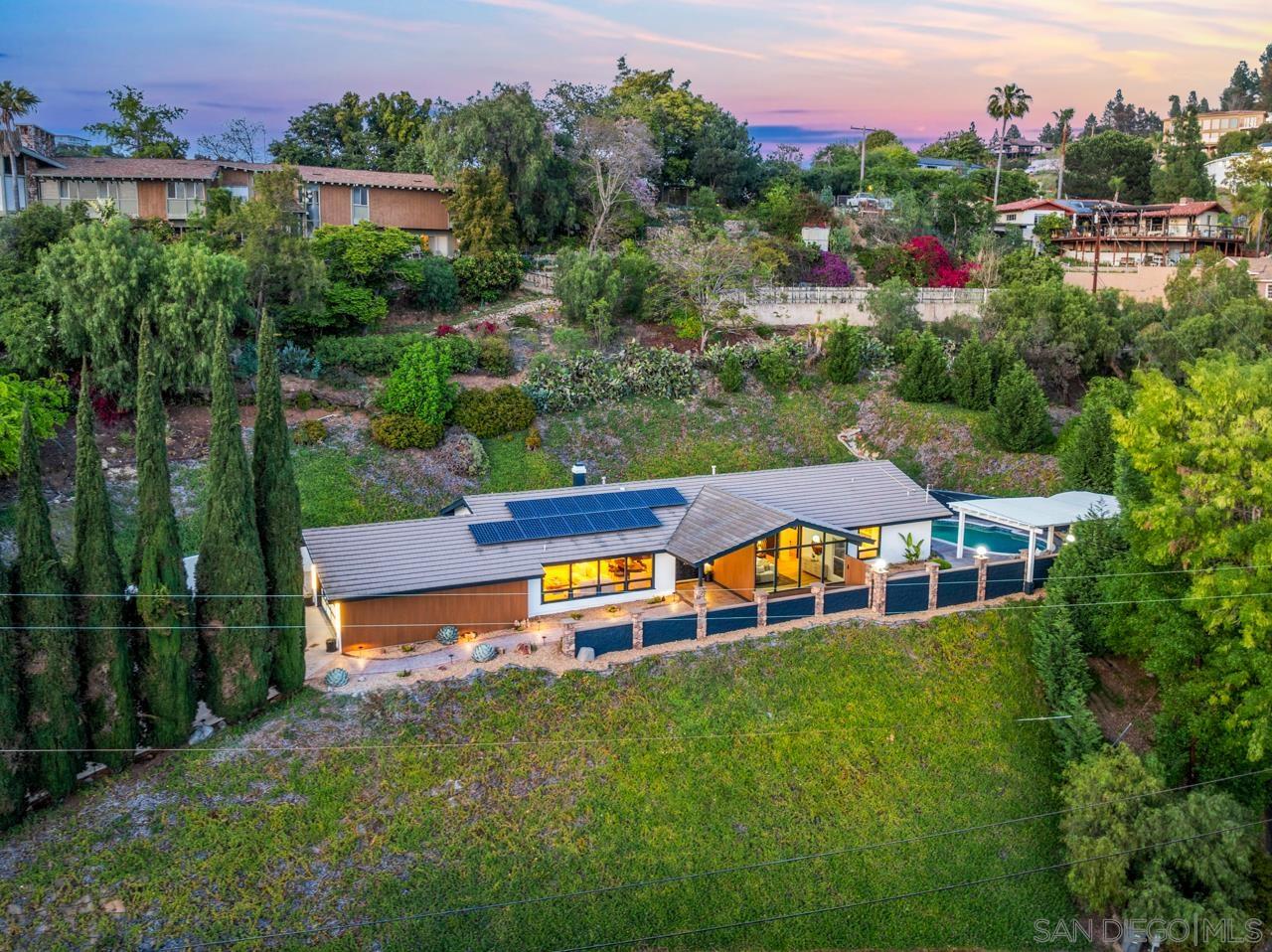 4911 Beaumont Dr