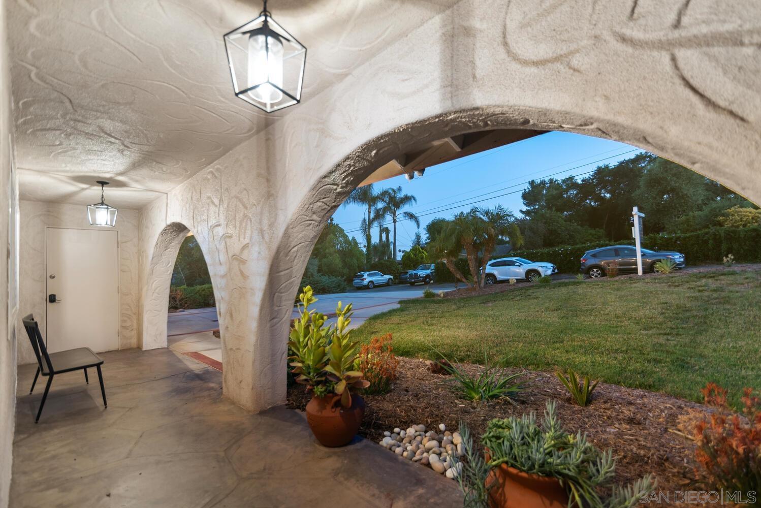 1654 Palomino Ln
