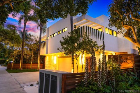 7372-76  Fay Ave La Jolla CA 92037