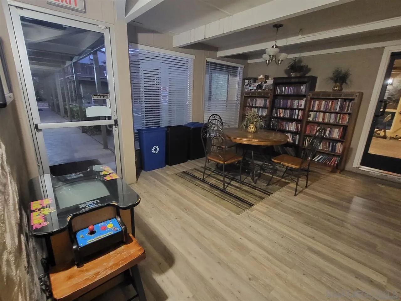 Lakeside, California 92040, United States, 3 Bedrooms Bedrooms, ,2 BathroomsBathrooms,Residential,Active,1757