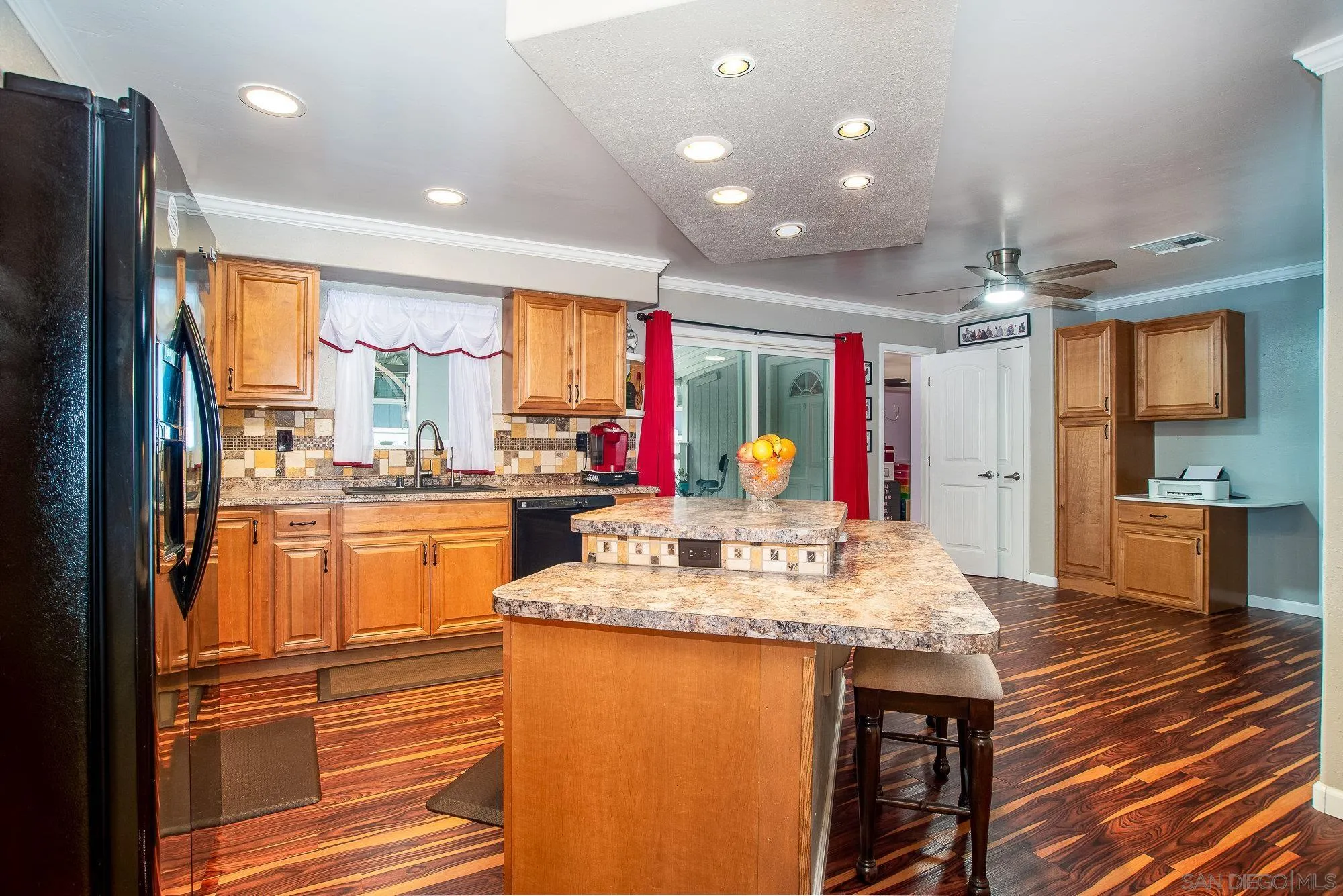 Lakeside, California 92040, United States, 3 Bedrooms Bedrooms, ,2 BathroomsBathrooms,Residential,Active,1757