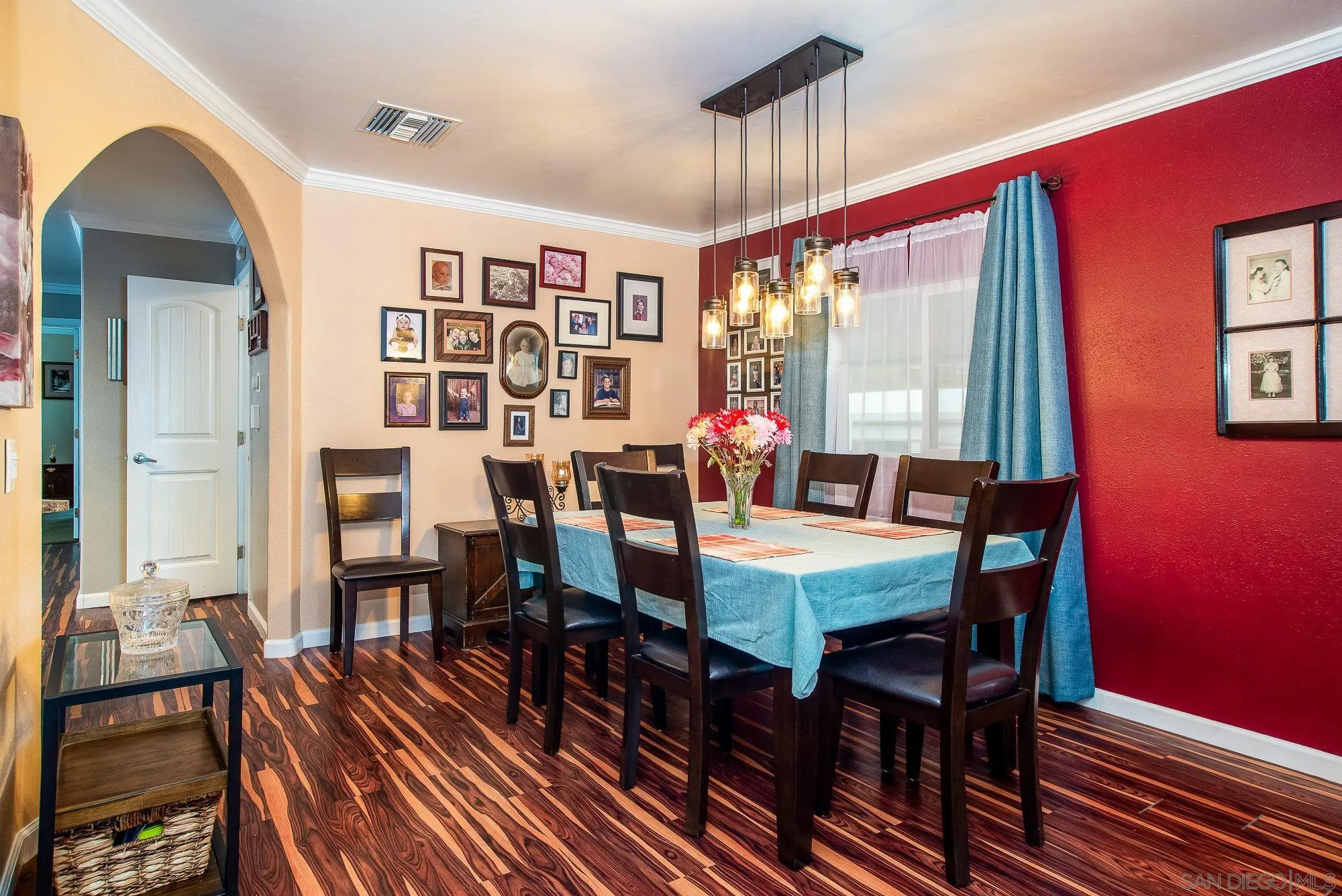 Lakeside, California 92040, United States, 3 Bedrooms Bedrooms, ,2 BathroomsBathrooms,Residential,Active,1757