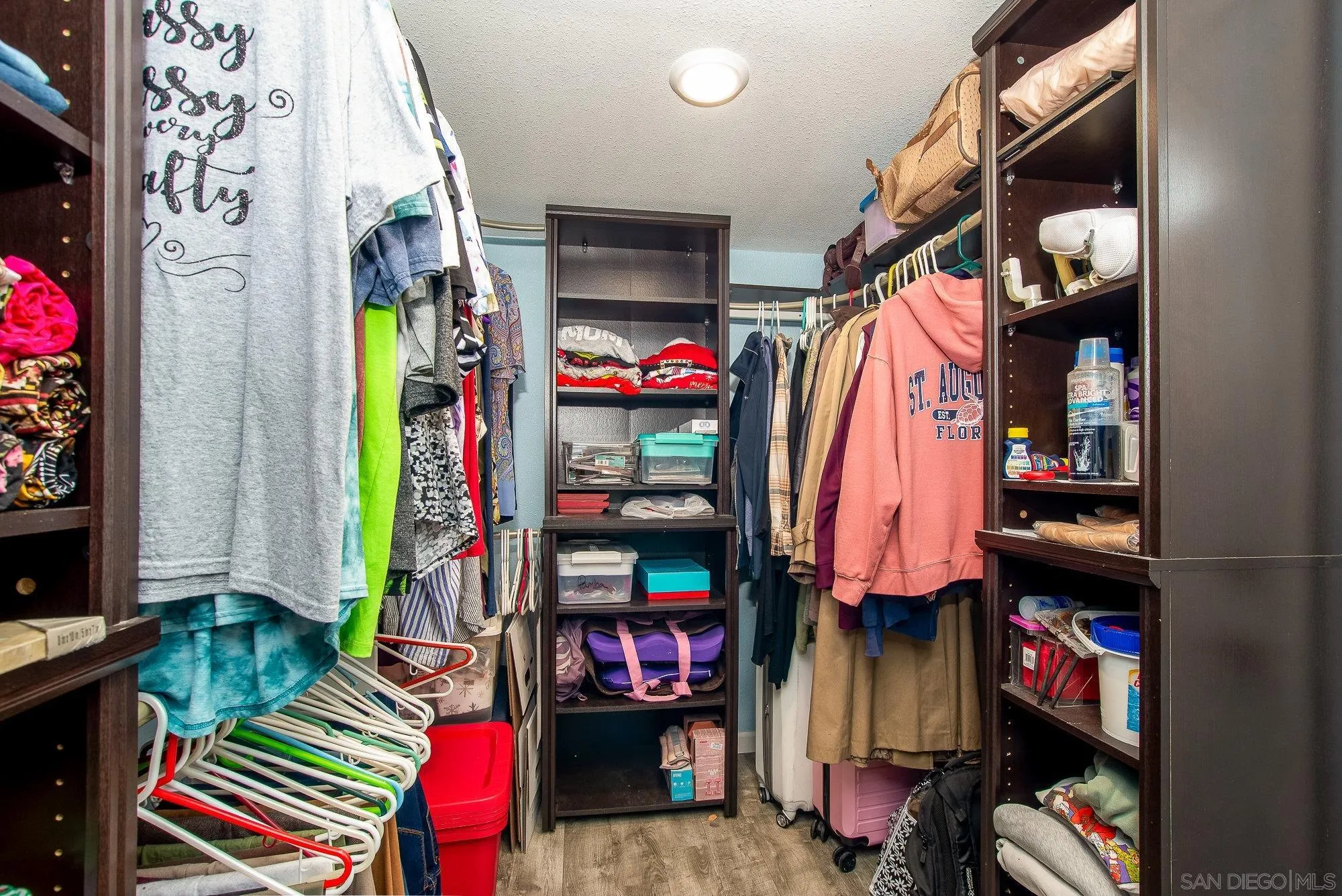 Lakeside, California 92040, United States, 3 Bedrooms Bedrooms, ,2 BathroomsBathrooms,Residential,Active,1757