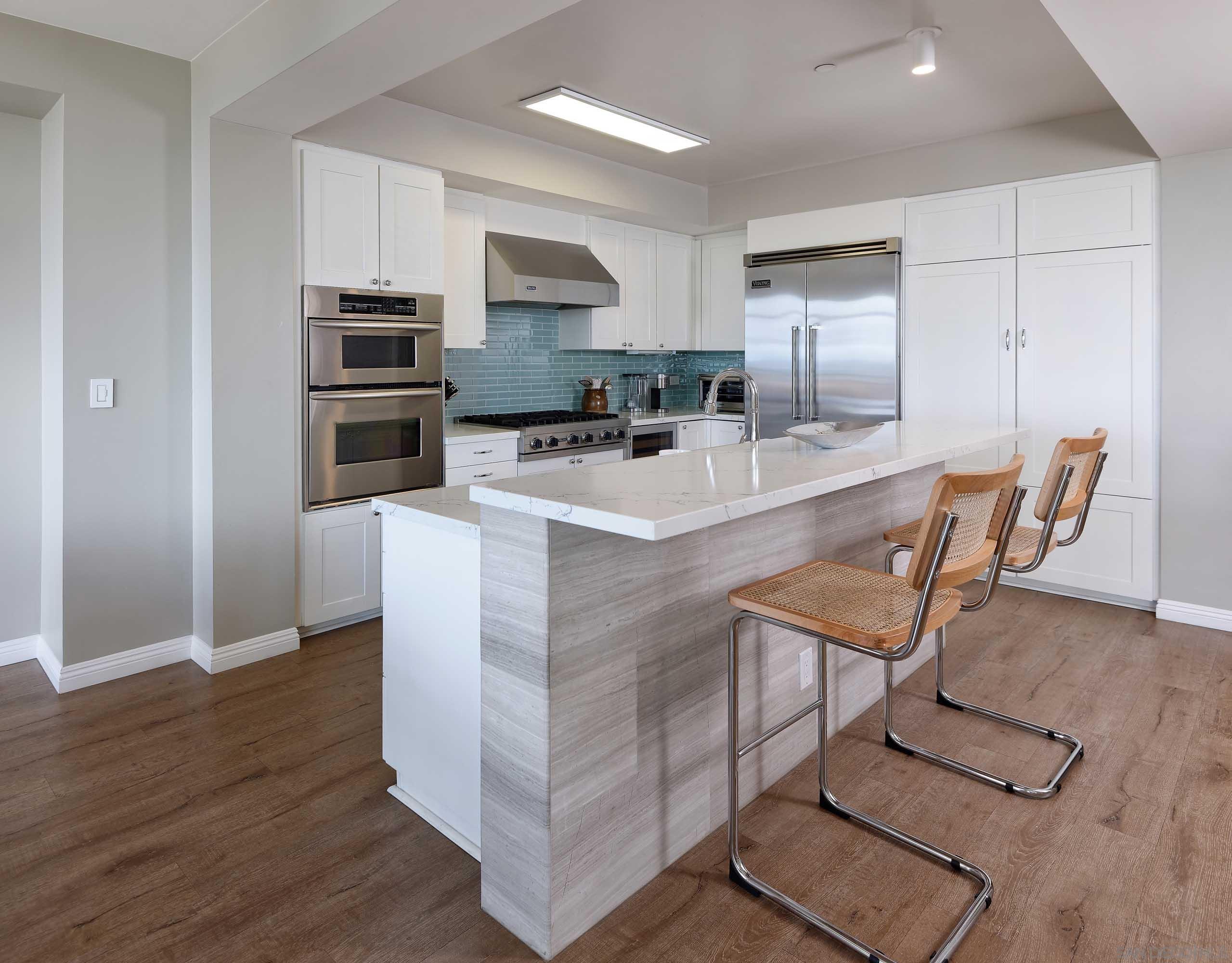 5430 La Jolla Boulevard C202