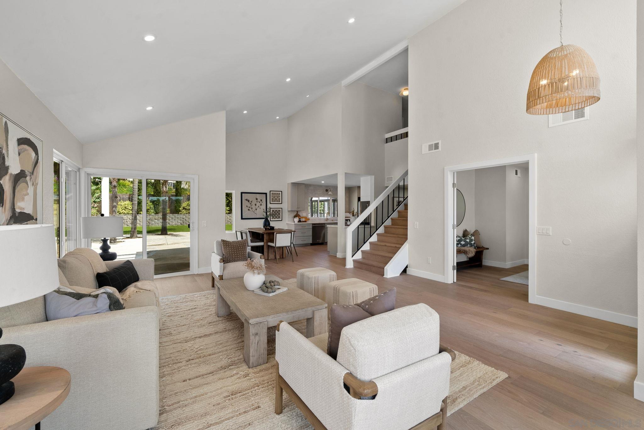 2928 Gaviota Circle