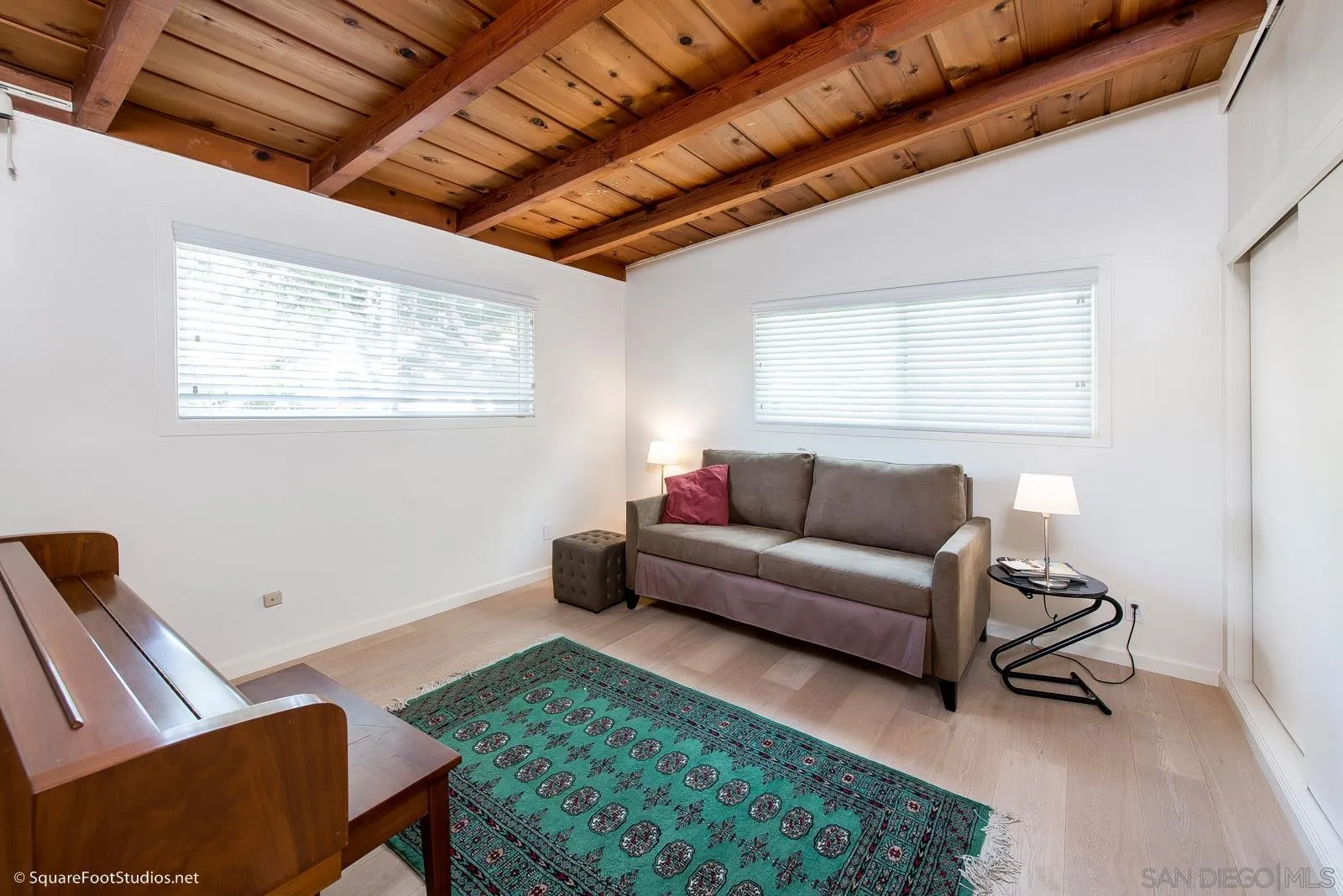 La Jolla, California 92037, United States, 3 Bedrooms Bedrooms, ,3 BathroomsBathrooms,Residential,Active,9560