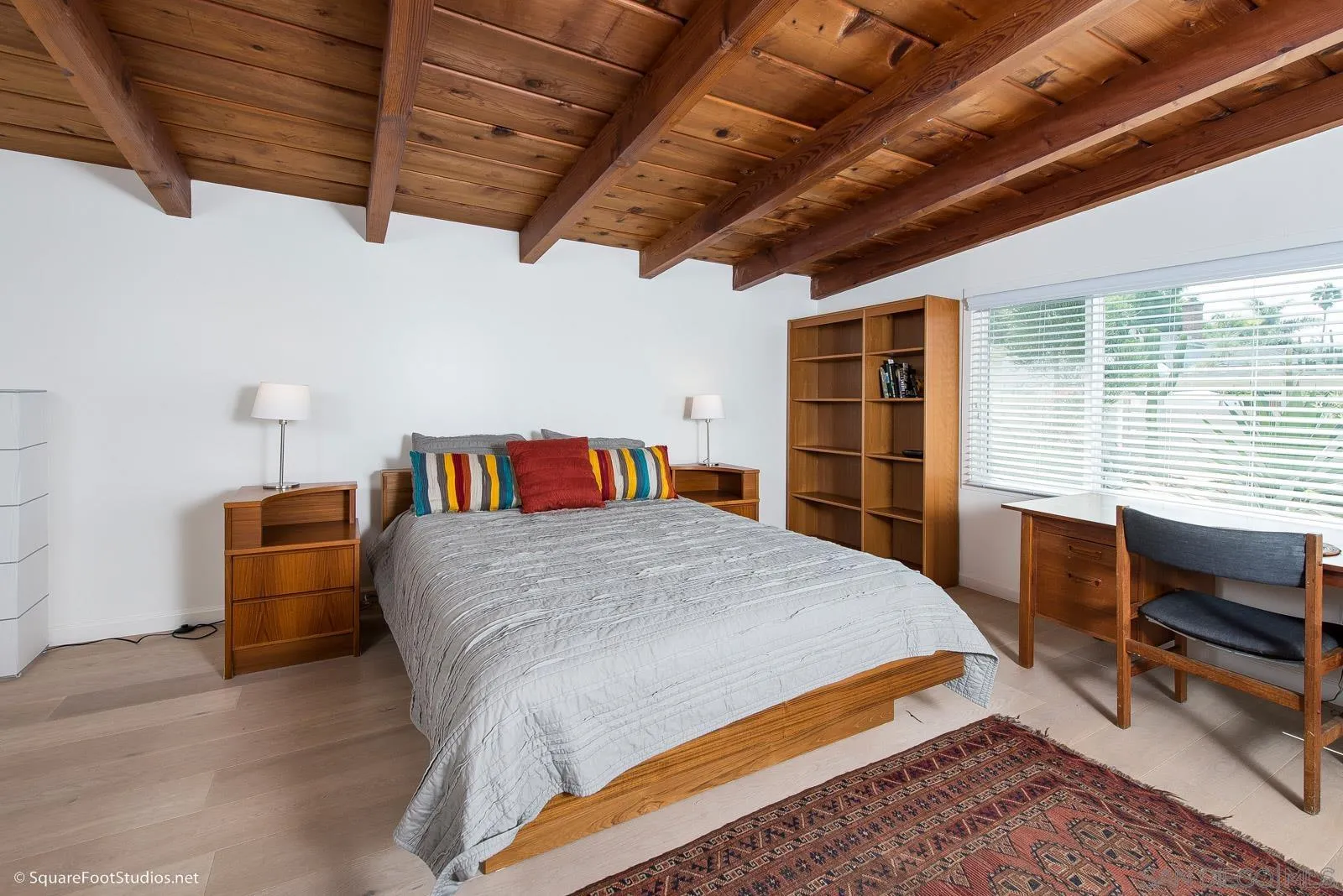 La Jolla, California 92037, United States, 3 Bedrooms Bedrooms, ,3 BathroomsBathrooms,Residential,Active,9560