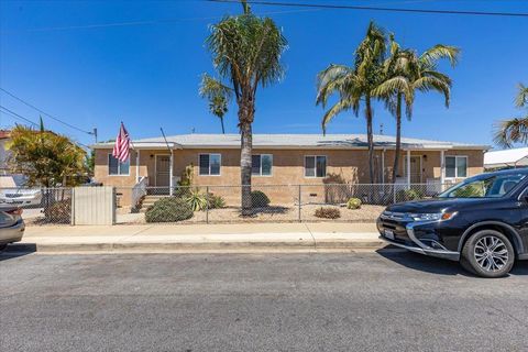 6328-30  Quillan St San Diego CA 92111