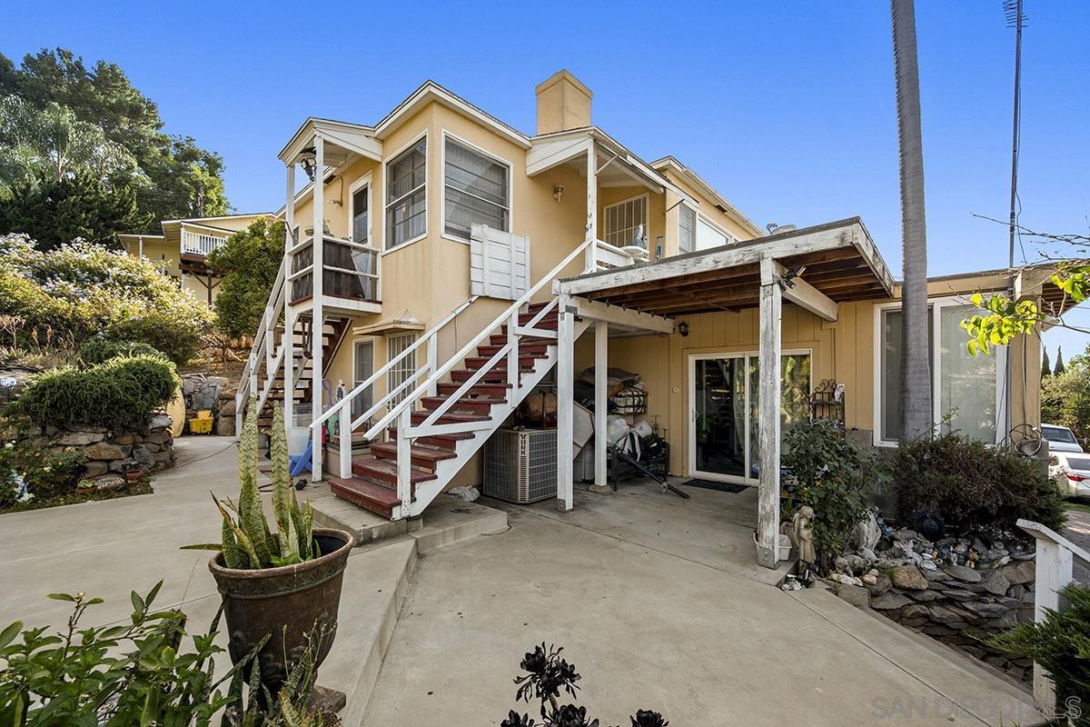 9303 Fuerte Dr