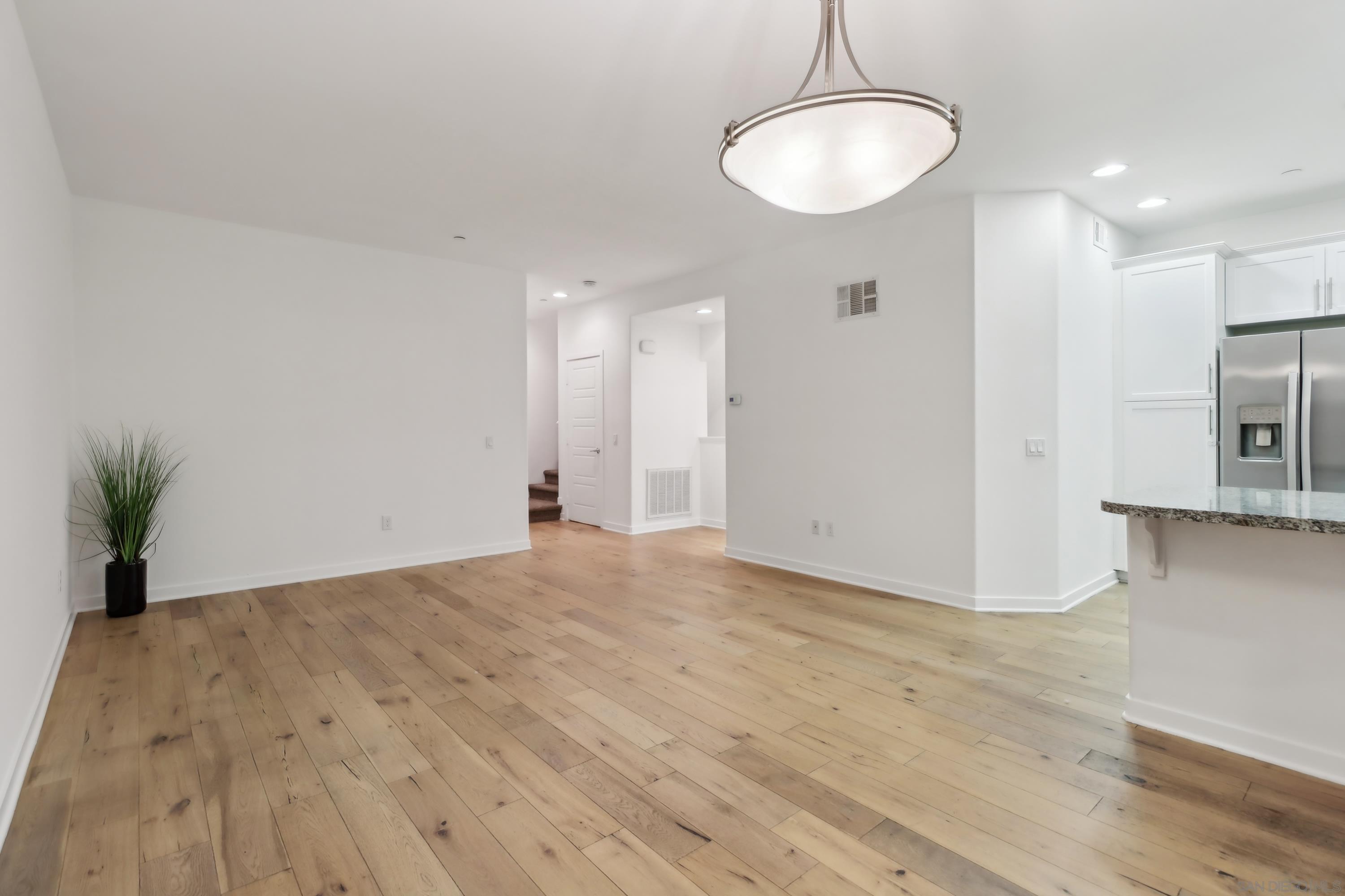 4537 Rainier 9