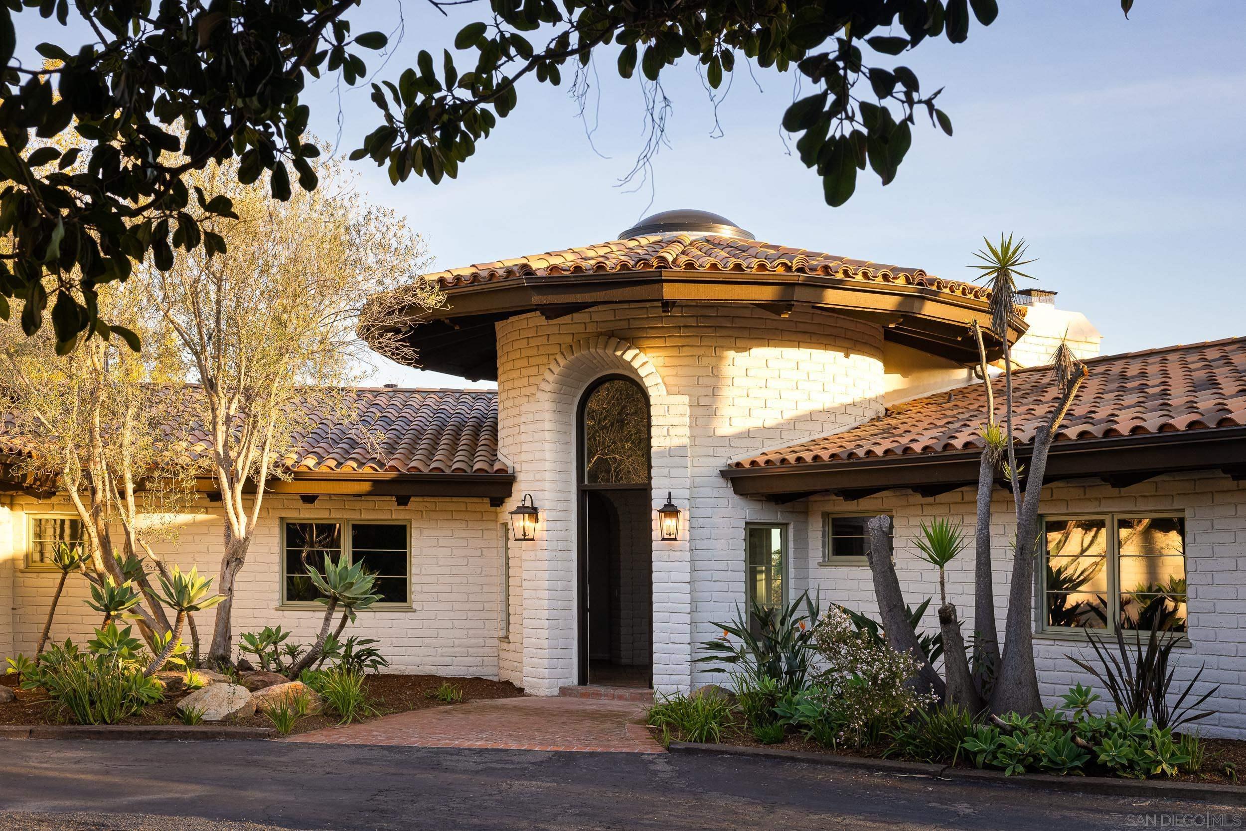 1256 Rancho Encinitas Dr
