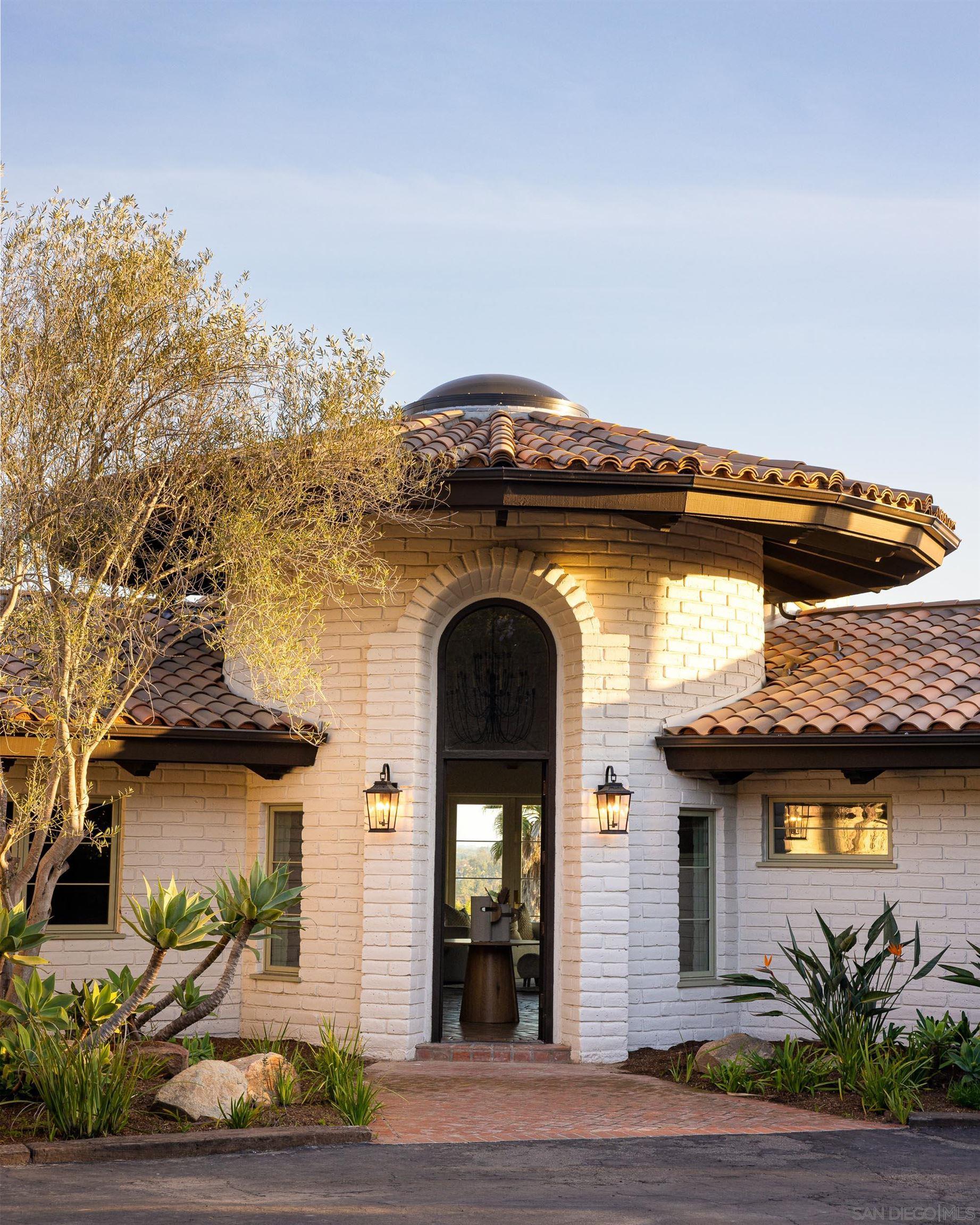 1256 Rancho Encinitas Dr