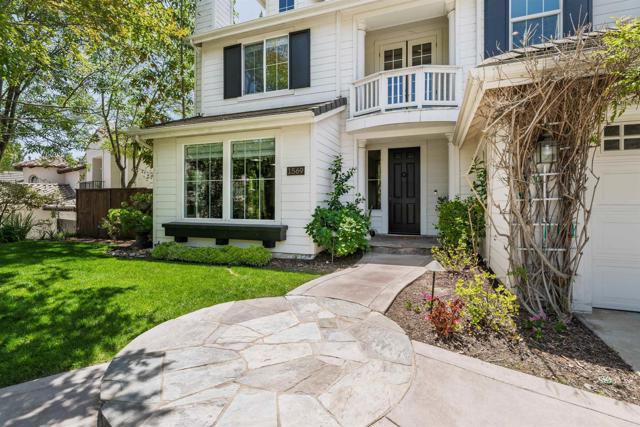 1569 Glencrest Drive
