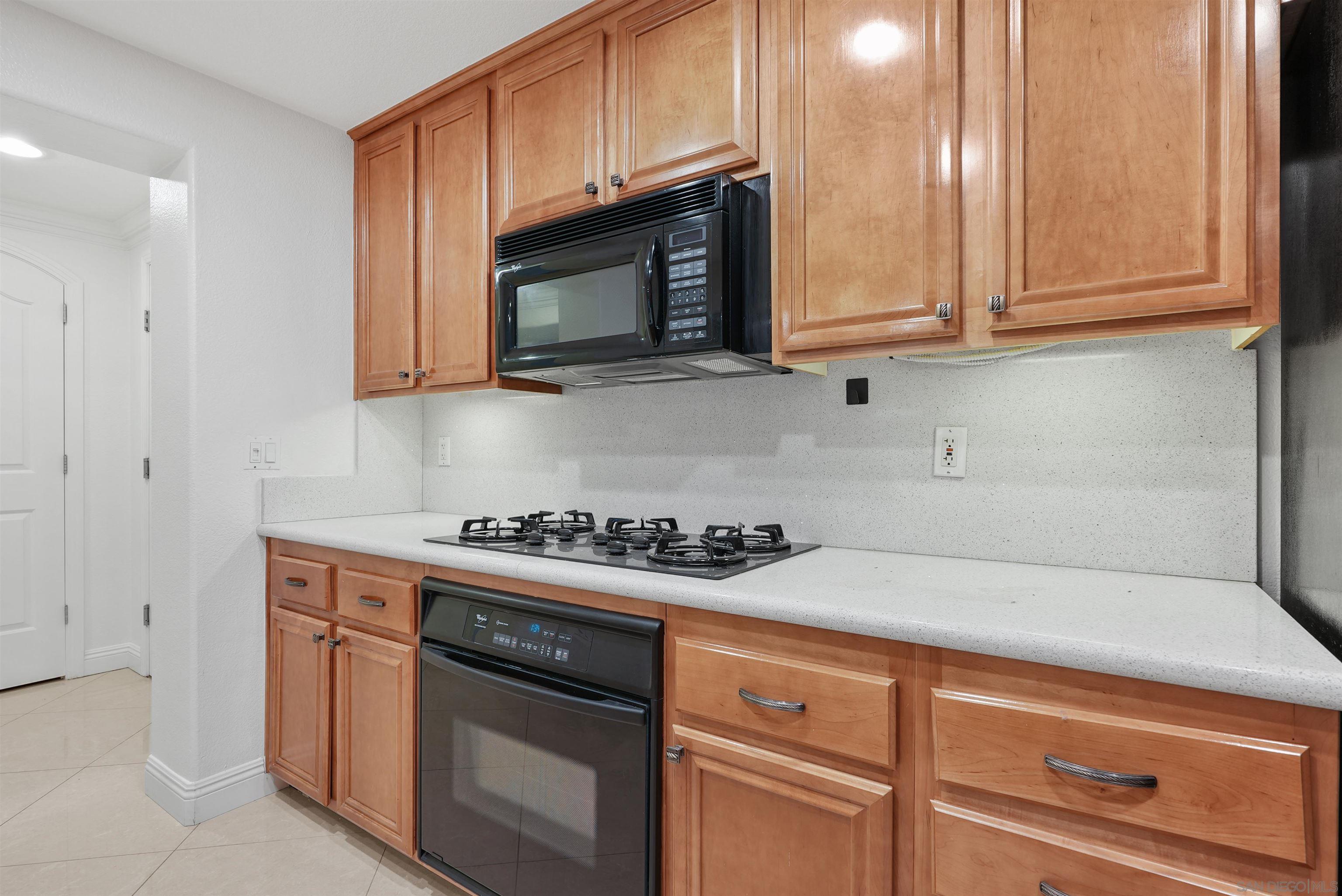 301 W G St 314